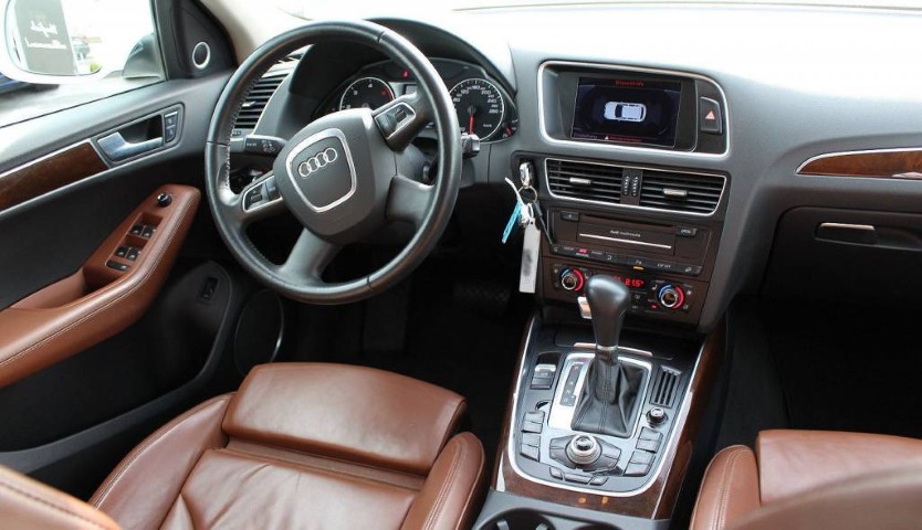 Audi Q5 8R 