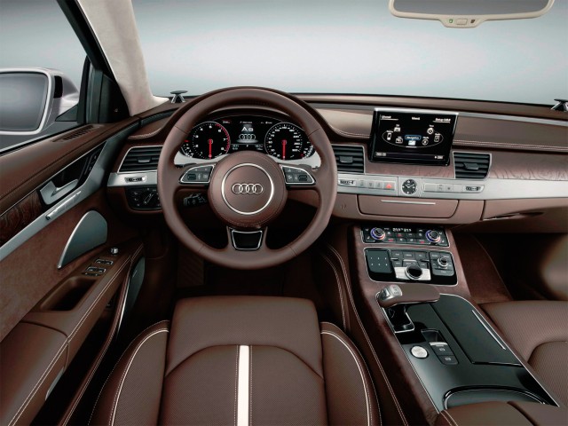 Audi A8 D4